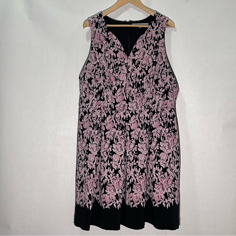 Luxe by Carmen Marc Valco Pink & Black Floral Sleeveless Dress